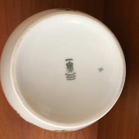 Vintage Hand Painted White Porcelain with Green & Gold Dragon Vase - Picture 5 of 5